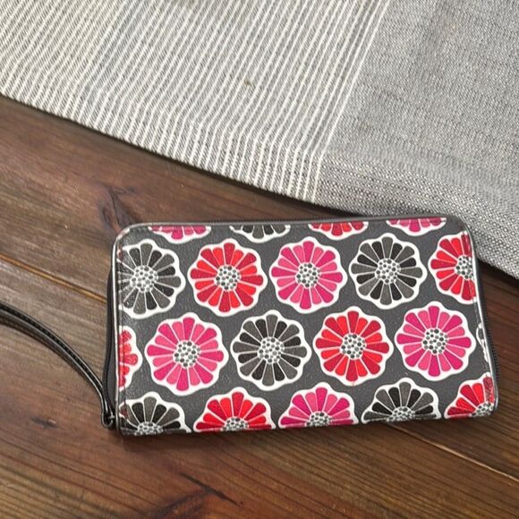 Vera Bradley Red and Pink Floral Wristlet Wallet - Picture 6 of 11